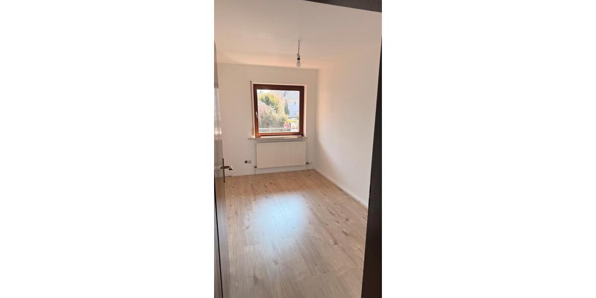 Erdgeschoßwohnung Neckarsulm - 3 Zimmer, 70 m&sup2;, 1.000&euro; | Angebot:25856658