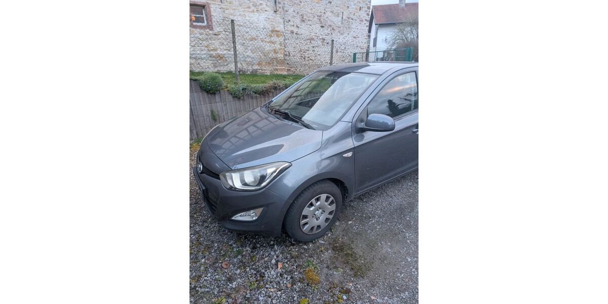 Hyundai i20 51.800 km 4.300 &euro; Neidenstein 74933