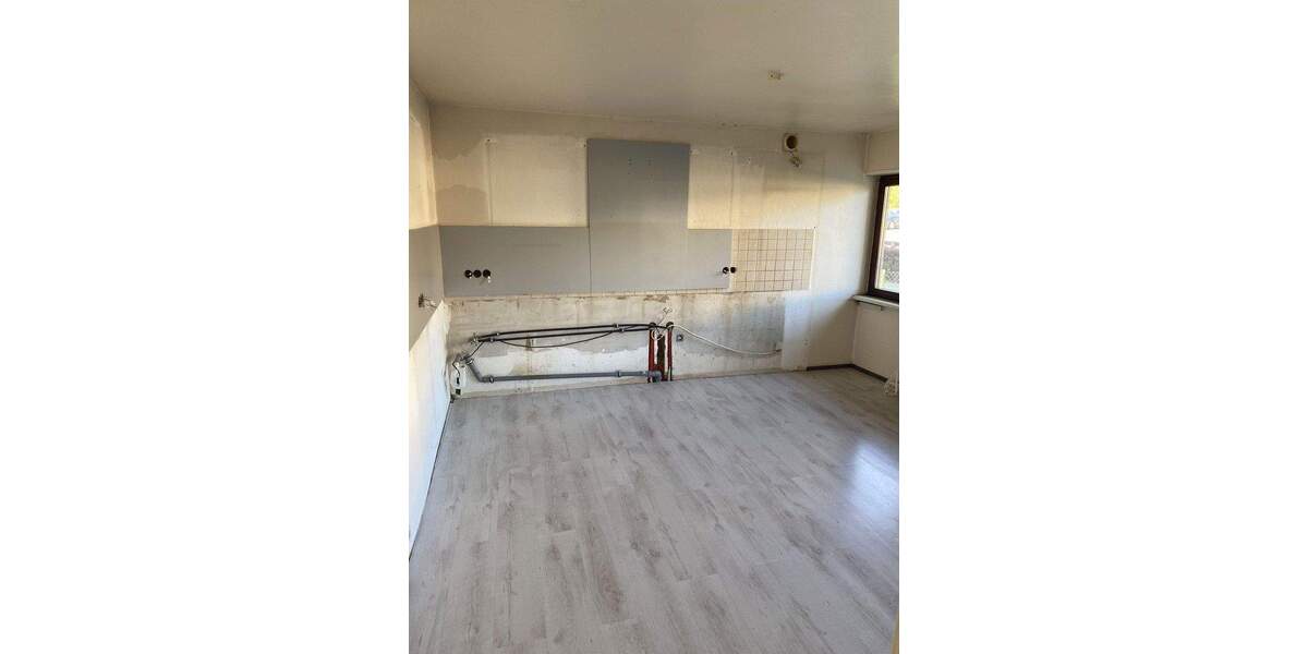 Einfamilienhaus Sinsheim - 7 Zimmer, 220 m&sup2;, 649.000&euro; | Angebot:25657488