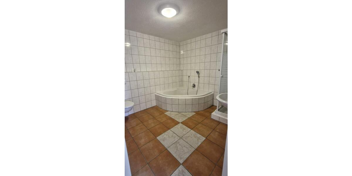 Erdgeschoßwohnung Mosbach - 3 Zimmer, 70 m&sup2;, 600&euro; | Angebot:25953938