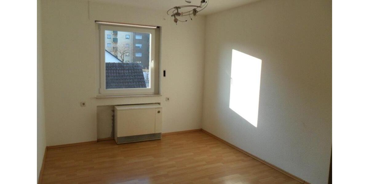 Etagenwohnung Walheim - 3 Zimmer, 63 m&sup2;, 850&euro; | Angebot:25407138