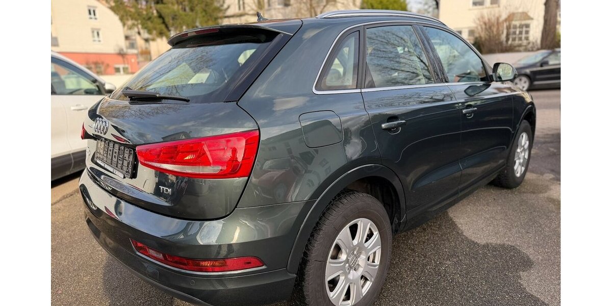 Audi Q3 2.0 TDI sport Navi Xenon SHZ AHK 117.000 km 16.990 &euro; Neckarsulm 74172