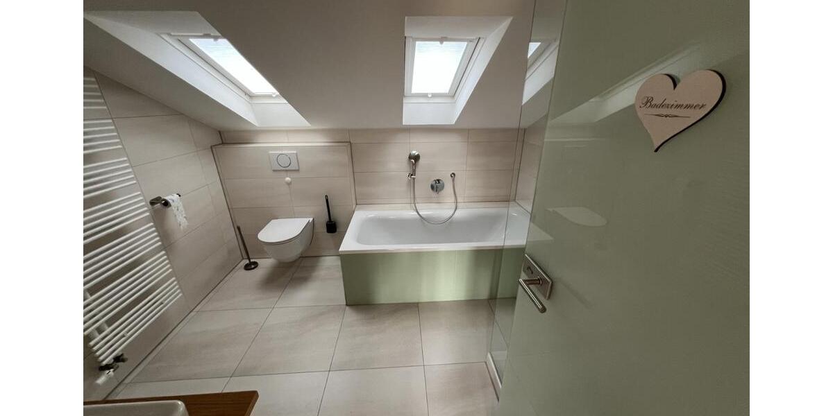 Dachgeschoßwohnung Schwaigern - 3.5 Zimmer, 110 m&sup2;, 870&euro; | Angebot:25948447