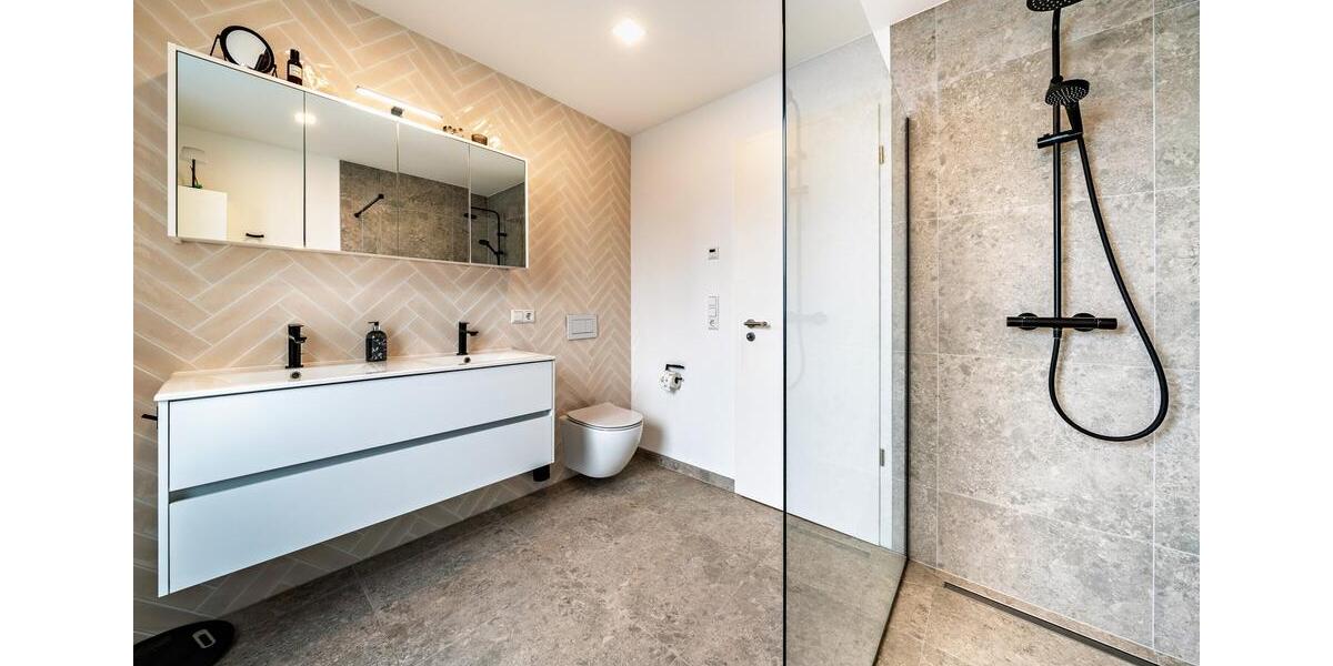 Etagenwohnung Mosbach - 3 Zimmer, 150 m&sup2;, 1.700&euro; | Angebot:25069487