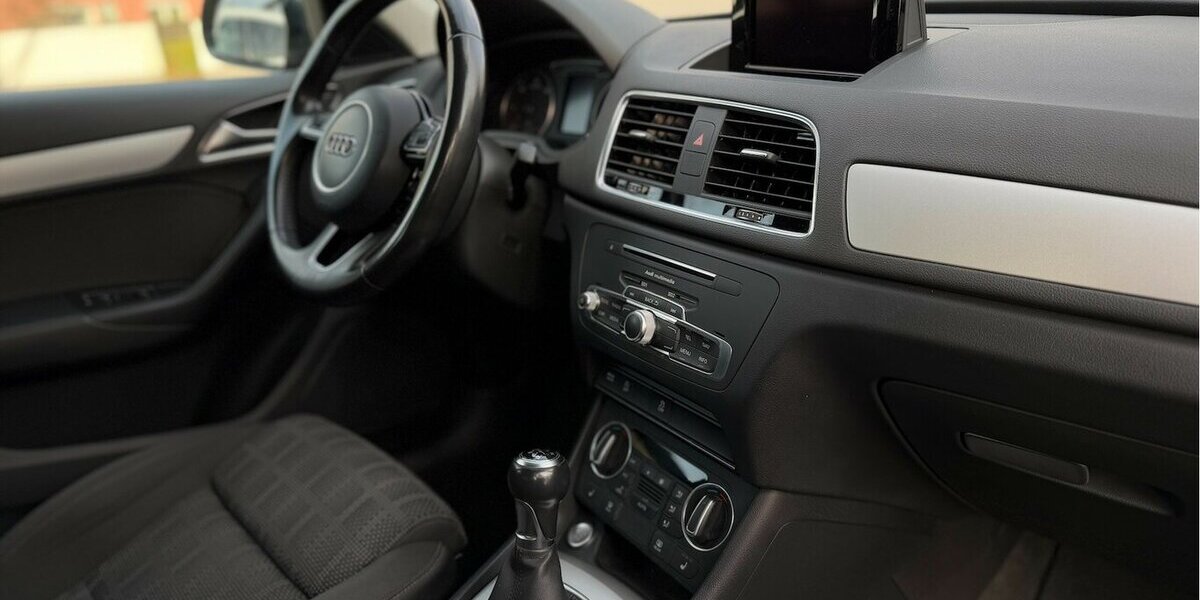 Audi Q3 2.0 TDI sport Navi Xenon SHZ AHK 117.000 km 16.990 &euro; Neckarsulm 74172