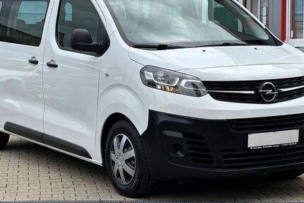 Opel Vivaro 155.000 km 17.995 &euro; Bruchsal-Helmsheim 76646