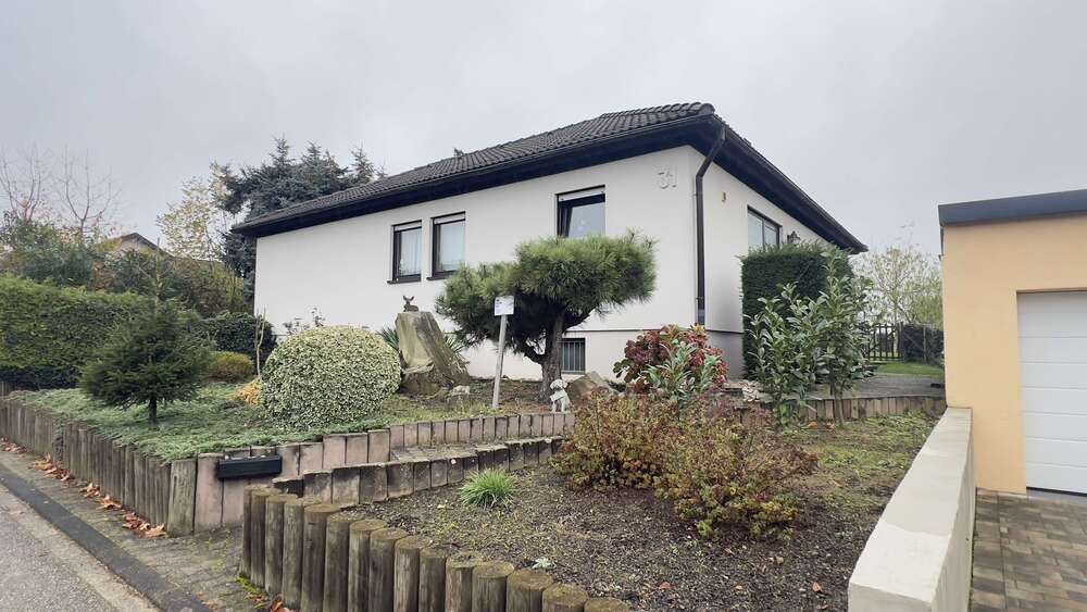 Einfamilienhaus Oberderdingen - 5 Zimmer, 140 m&sup2;, 549.000&euro; | Angebot:23851787