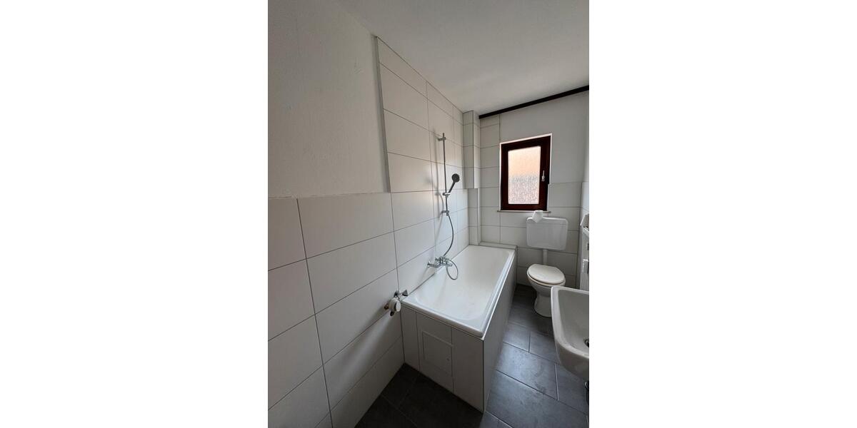 Dachgeschoßwohnung Heilbronn Kernstadt - 3.5 Zimmer, 77 m&sup2;, 910&euro; | Angebot:25812575