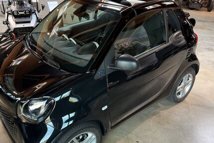 Smart ForTwo 37.854 km 11.980 &euro; Sinsheim 74889