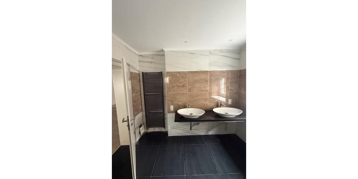 Erdgeschoßwohnung Illingen - 3 Zimmer, 80 m&sup2;, 900&euro; | Angebot:25612113