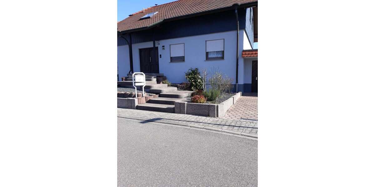 Einfamilienhaus Hambrücken - 13 Zimmer, 198 m&sup2;, 660.000&euro; | Angebot:24439214