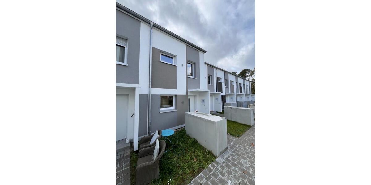 Reihenhaus Weingarten (Baden) - 5.5 Zimmer, 111 m&sup2;, 1.715&euro; | Angebot:24830170