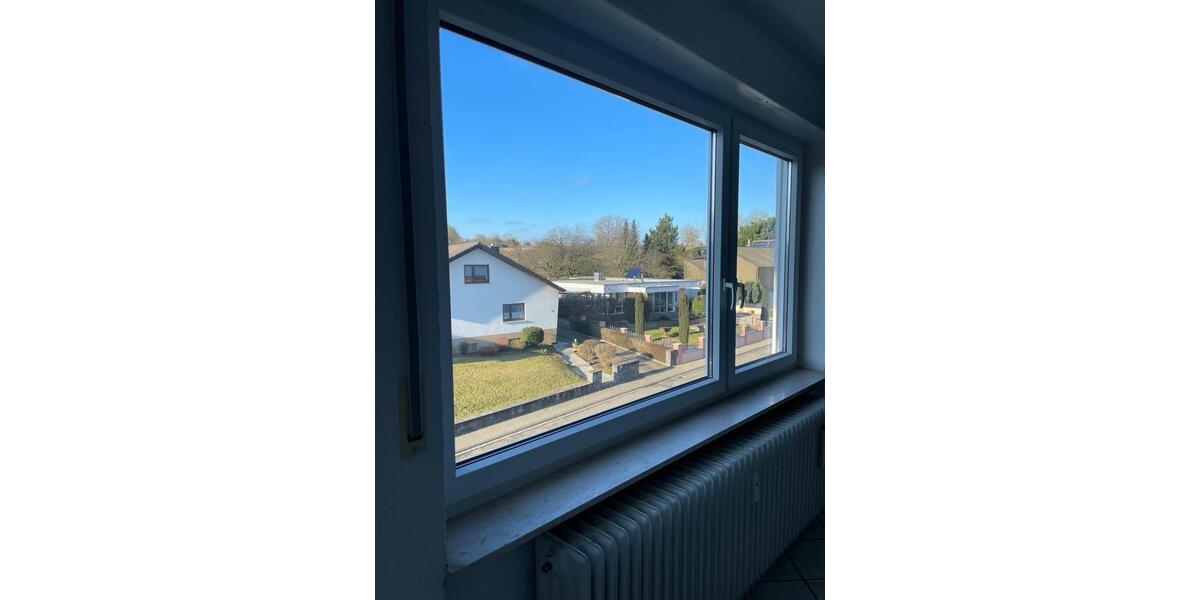Dachgeschoßwohnung Kirchardt - 3 Zimmer, 60 m&sup2;, 800&euro; | Angebot:25510146