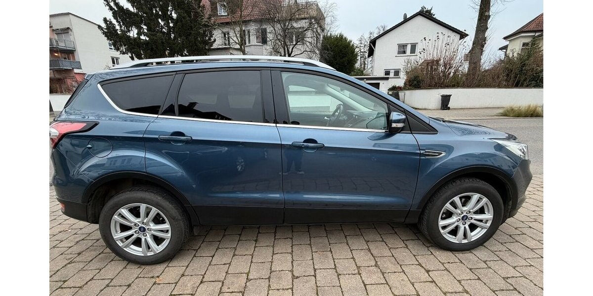 Ford Kuga 1.5 Cool & Connect 84.000 km 8.990 &euro; Neckarsulm 74172