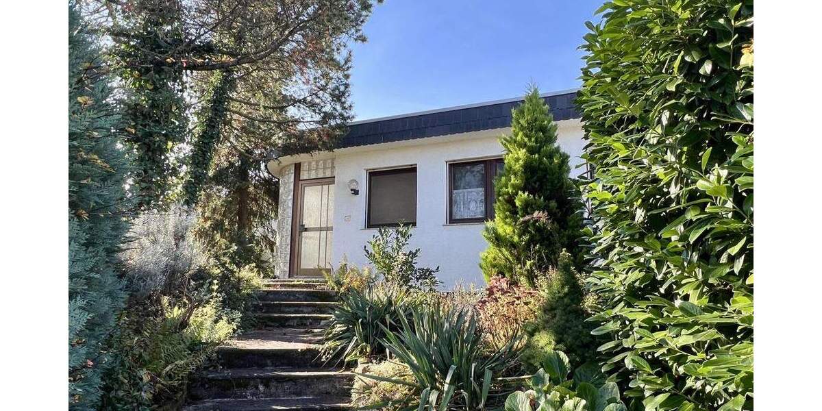 Einfamilienhaus Sersheim - 8 Zimmer, 218 m&sup2;, 585.000&euro; | Angebot:25706115