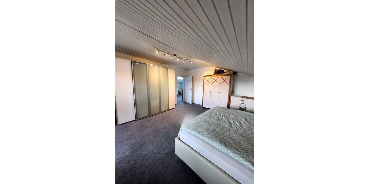 Einfamilienhaus Sinsheim Reihen - 8 Zimmer, 243 m&sup2;, 687.000&euro; | Angebot:25731533