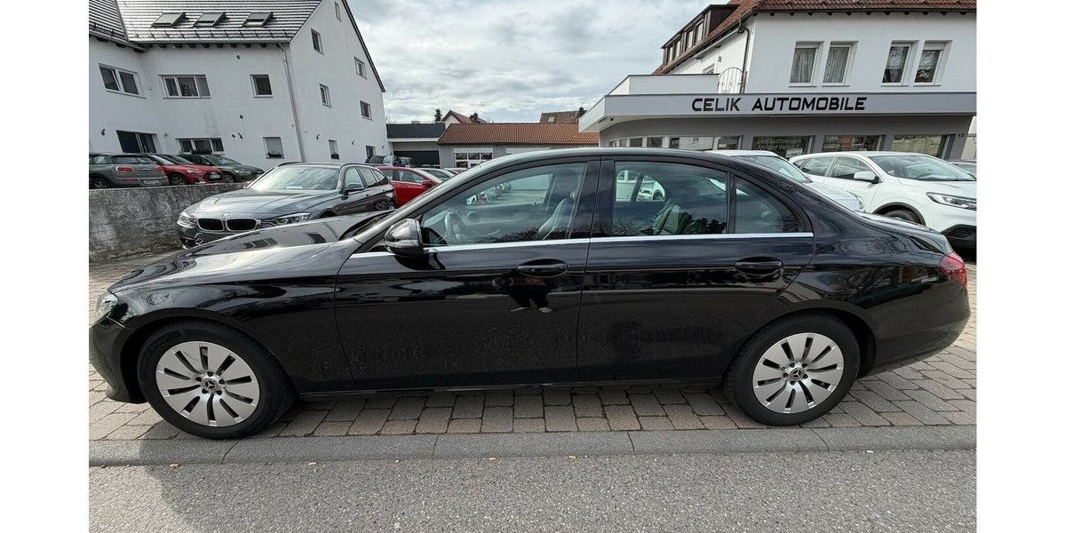 Mercedes-Benz E 200 Limousine 9G-Tronic Navi Leder 245.000 km 19.490 &euro; Neckarsulm 74172
