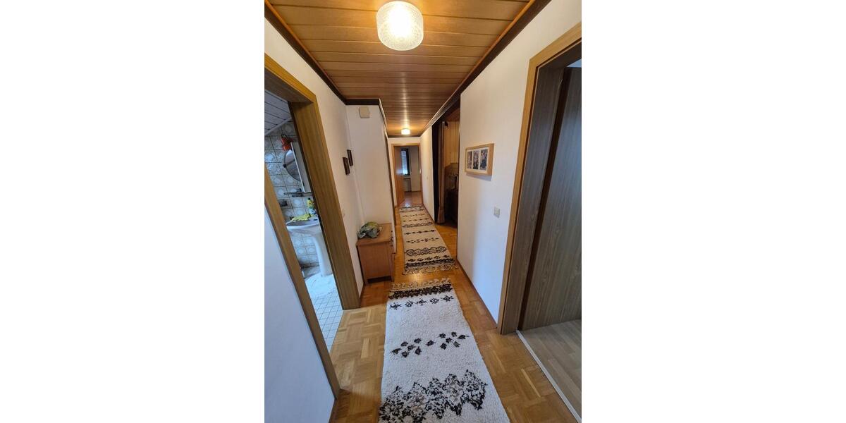 Einfamilienhaus Walzbachtal - 9 Zimmer, 285 m&sup2;, 600.000&euro; | Angebot:26039472