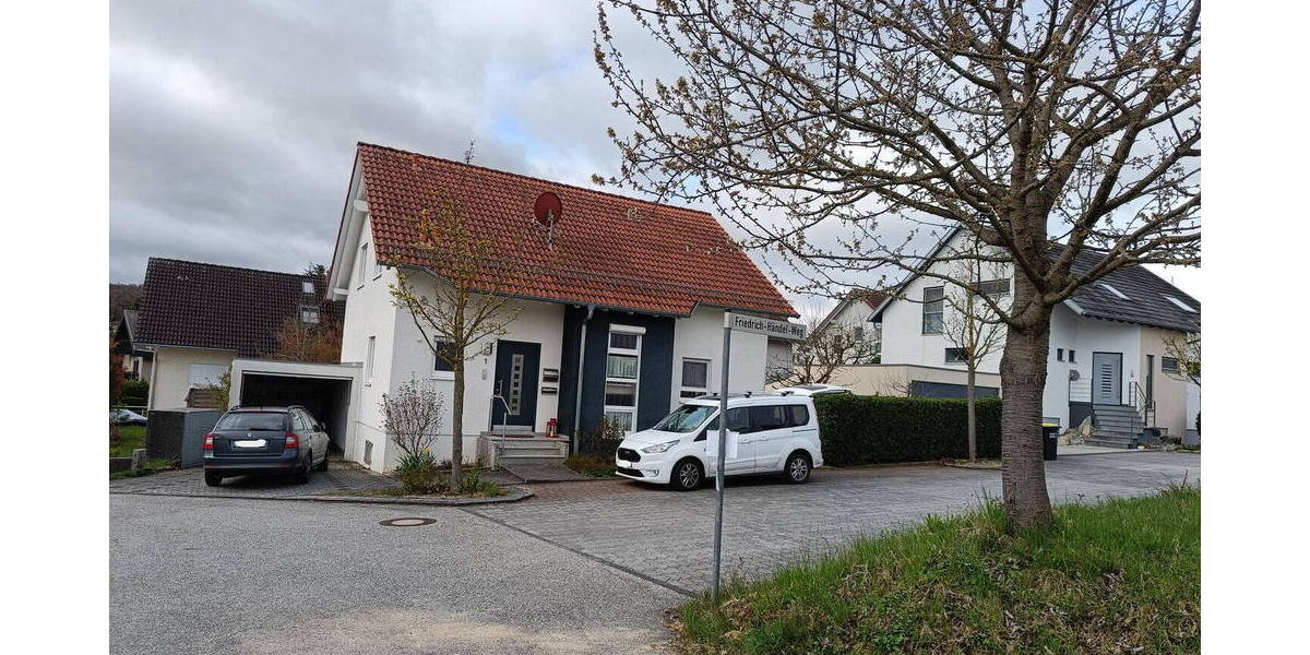 Einfamilienhaus Wiernsheim - 5 Zimmer, 127 m&sup2;, 1.560&euro; | Angebot:26527569