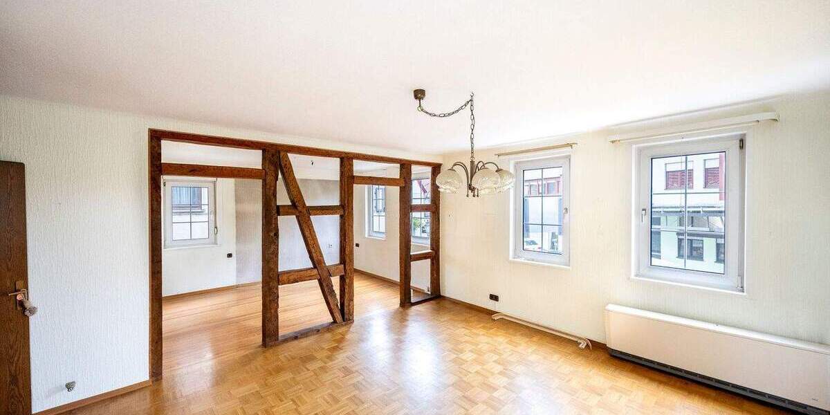 Mehrfamilienhaus, Wohnhaus Gemmrigheim - 8 Zimmer, 160 m&sup2;, 349.000&euro; | Angebot:25698004