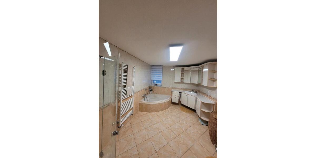 Erdgeschoßwohnung Bad Friedrichshall - 4 Zimmer, 133 m&sup2;, 540.000&euro; | Angebot:25934988