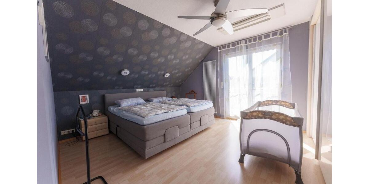 Einfamilienhaus Bad Friedrichshall - 6 Zimmer, 240 m&sup2;, 2.650&euro; | Angebot:25832076