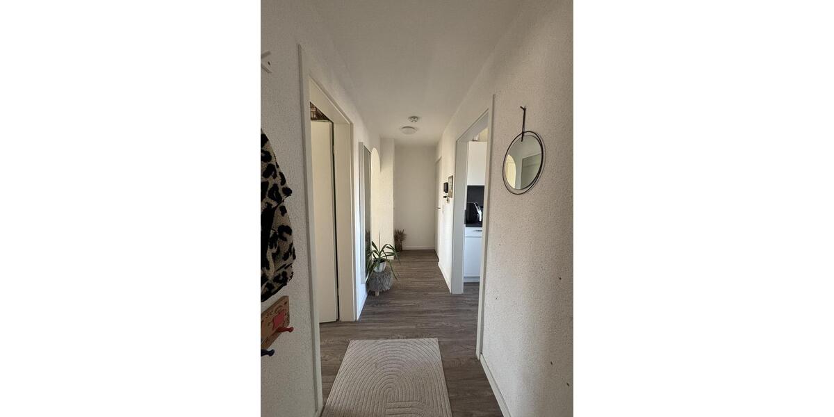 Dachgeschoßwohnung Pleidelsheim - 3 Zimmer, 65 m&sup2;, 910&euro; | Angebot:25418884