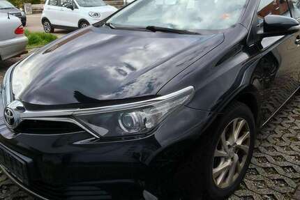 Toyota Auris 158.000 km 7.900 &euro; Dielheim 69234