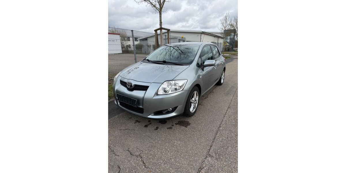 Toyota Auris 132.000 km 4.000 &euro; Neckarsulm 74172