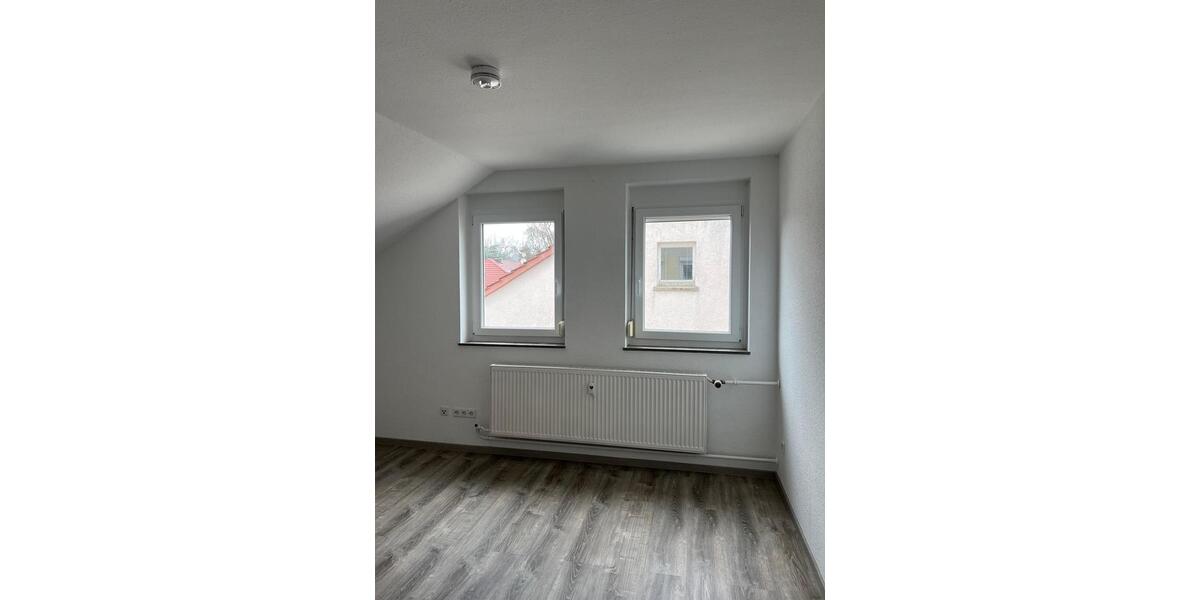 Dachgeschoßwohnung Heilbronn - 4 Zimmer, 90 m&sup2;, 1.090&euro; | Angebot:25987915