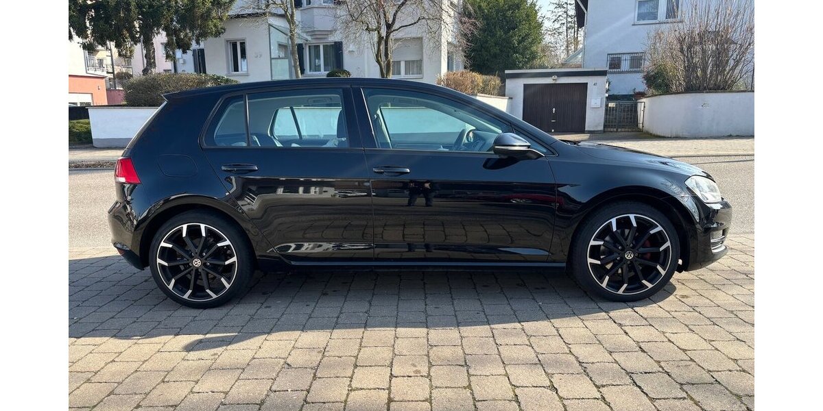 VW Golf VII Trendline BMT 142.000 km 6.990 &euro; Neckarsulm 74172
