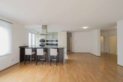 Wohnung Heilbronn Kernstadt - 4.5 Zimmer, 146 m&sup2;, 1.930&euro; | Angebot:25601996