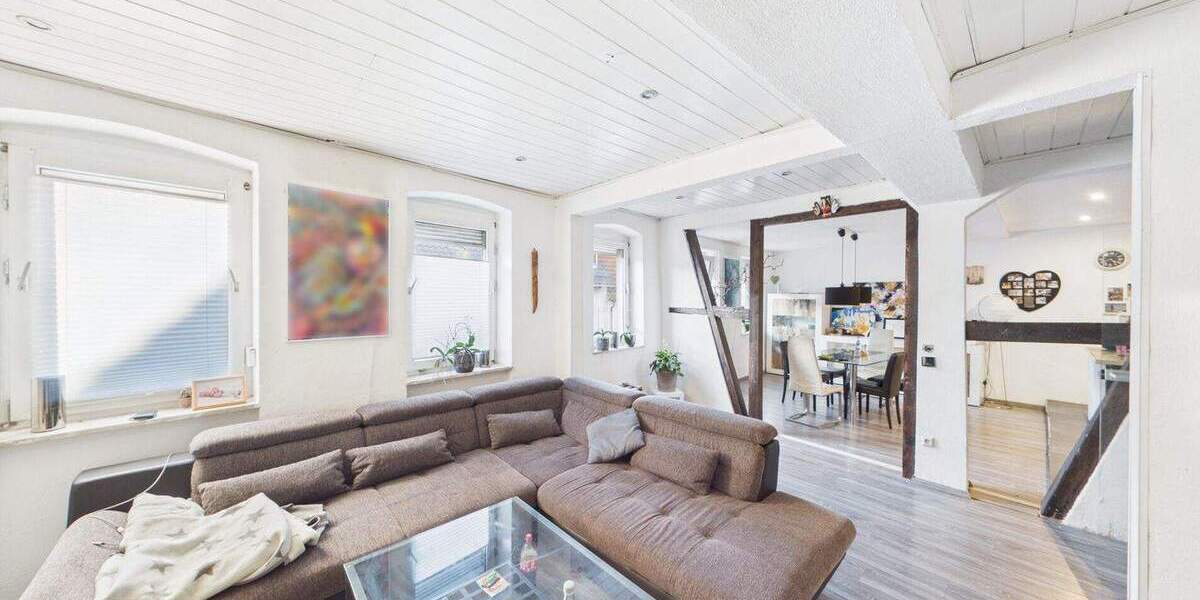 Mehrfamilienhaus, Wohnhaus Aglasterhausen - 5 Zimmer, 170 m&sup2;, 249.000&euro; | Angebot:25696834