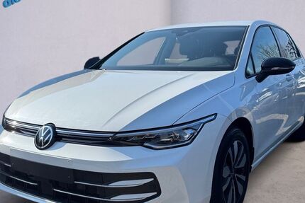 VW Golf 8.270 km 29.941 &euro; Walldorf 69190