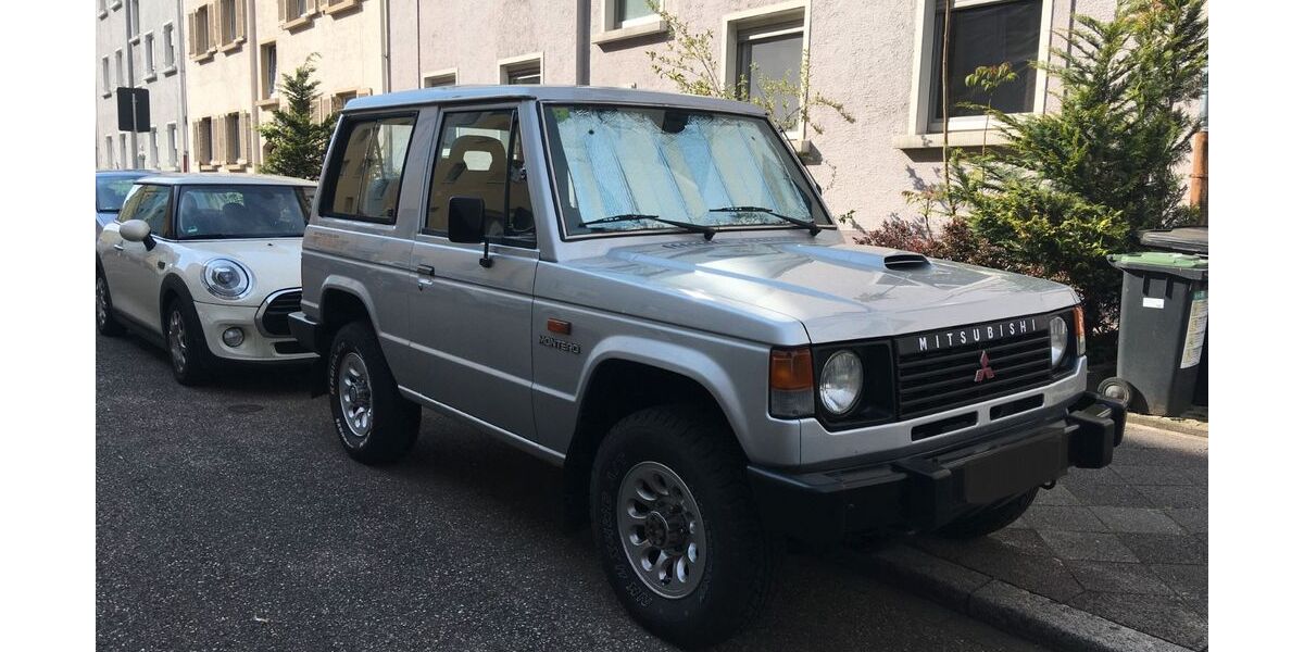 Mitsubishi Pajero 355.000 km 14.700 &euro; Eisingen 75239