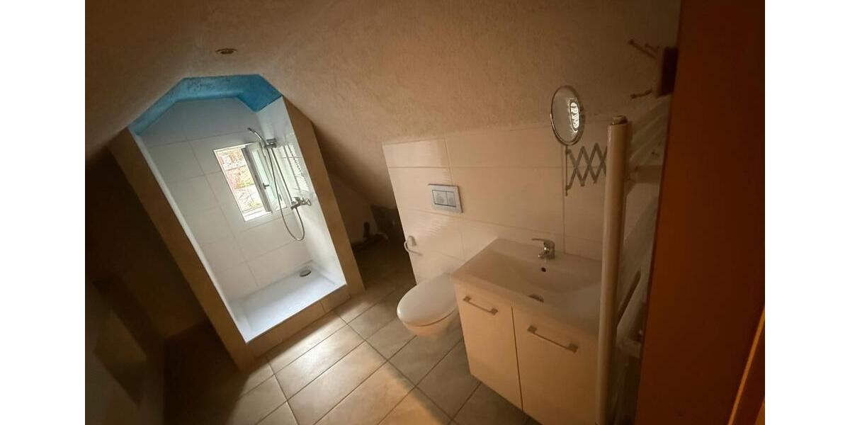 Dachgeschoßwohnung Illingen - 2 Zimmer, 70 m&sup2;, 600&euro; | Angebot:25612118