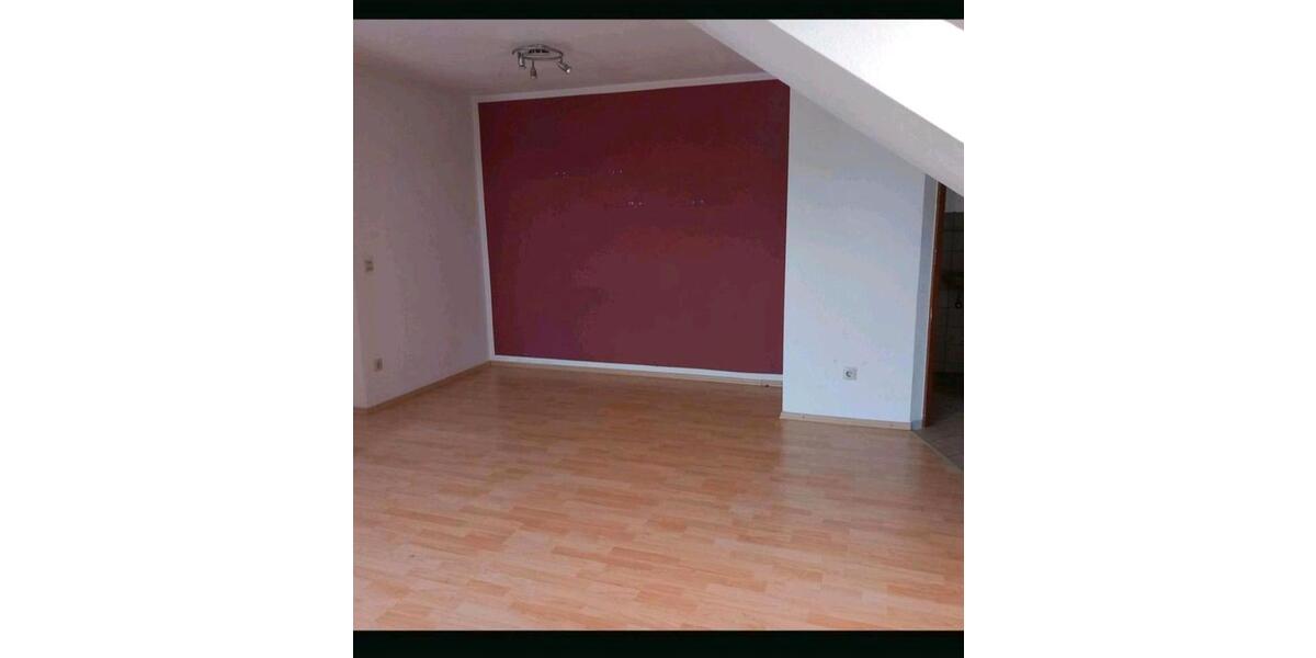 Dachgeschoßwohnung Niefern-Öschelbronn Öschelbronn - 1 Zimmer, 980&euro; | Angebot:23593600