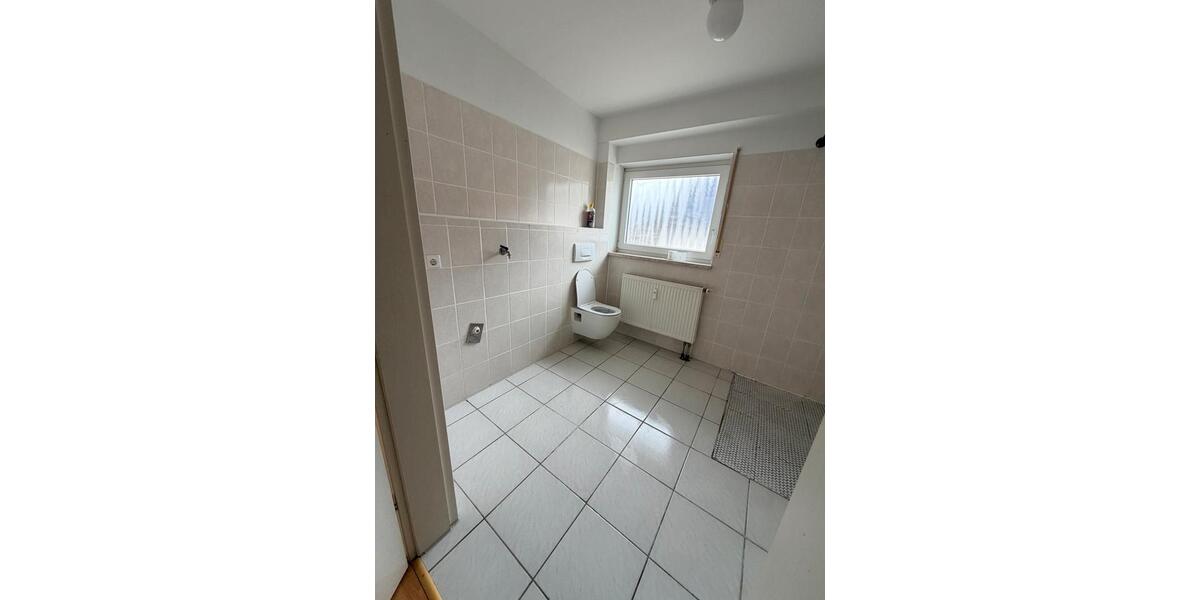 Etagenwohnung Schwaigern - 2 Zimmer, 65 m&sup2;, 850&euro; | Angebot:25867123