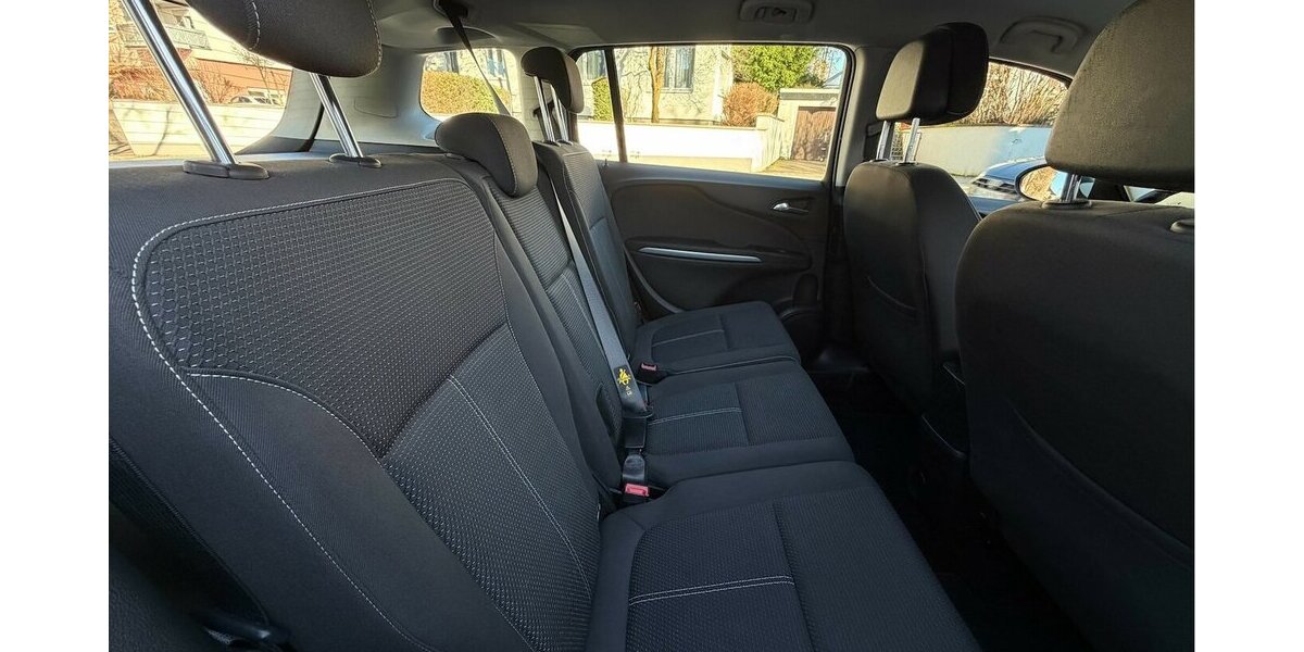 Opel Zafira Tourer Business Edition Navi 1. Hand 114.000 km 9.490 &euro; Neckarsulm 74172