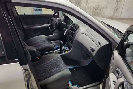 Mazda 323 72.000 km 3.200 &euro; Untereisesheim 74257