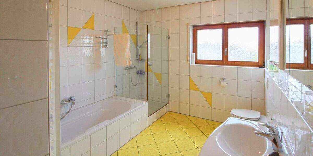 Einfamilienhaus Gemmingen - 6 Zimmer, 173 m&sup2;, 697.500&euro; | Angebot:25718401