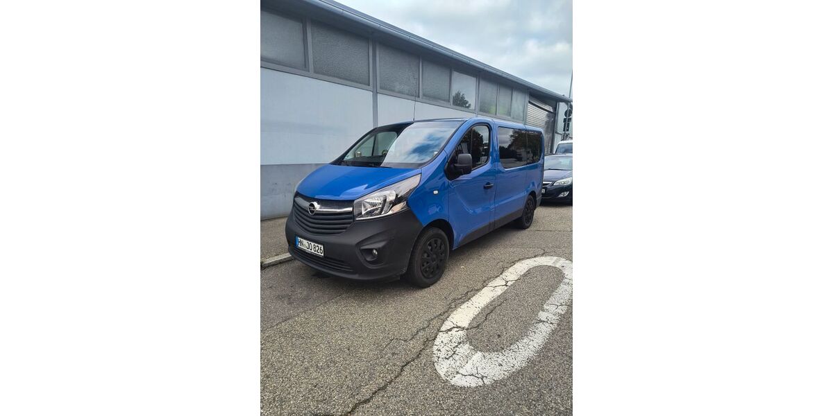 Opel Vivaro 148.000 km 17.999 &euro; Lauffen 74348