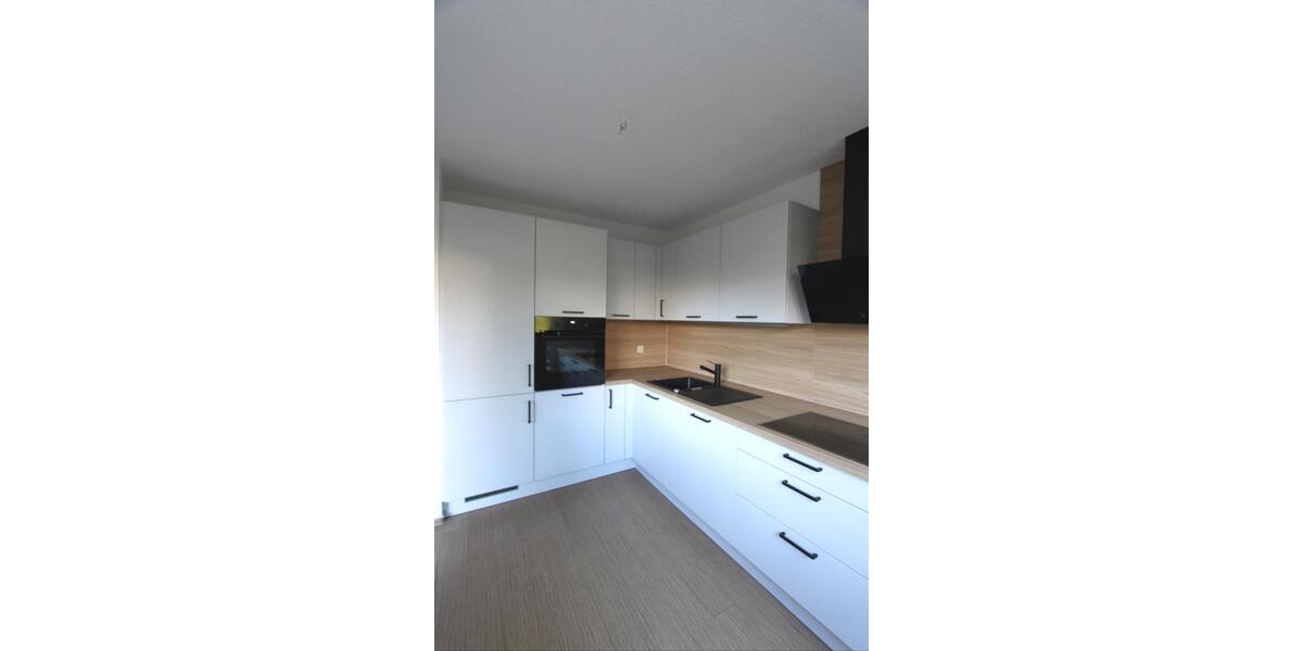 Erdgeschoßwohnung Heilbronn - 2.5 Zimmer, 101 m&sup2;, 1.200&euro; | Angebot:22360381