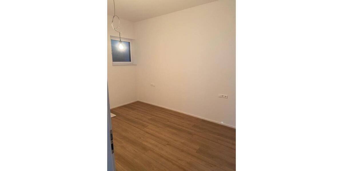 Erdgeschoßwohnung Ilsfeld - 2 Zimmer, 60 m&sup2;, 1.020&euro; | Angebot:24840672