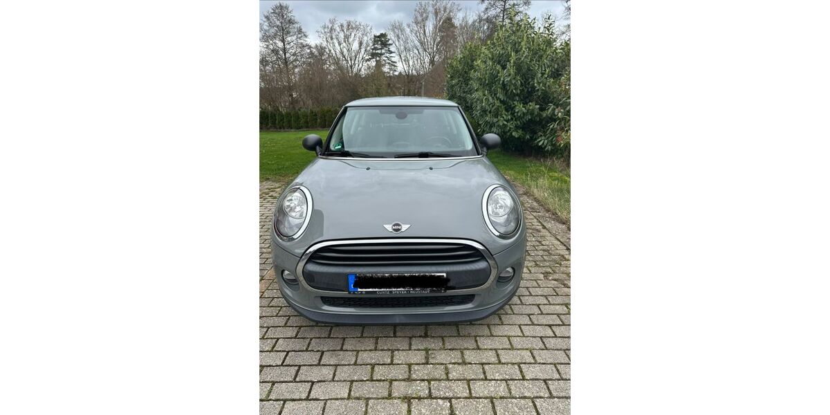 Mini ONE 73.387 km 10.800 &euro; Gondelsheim 75053