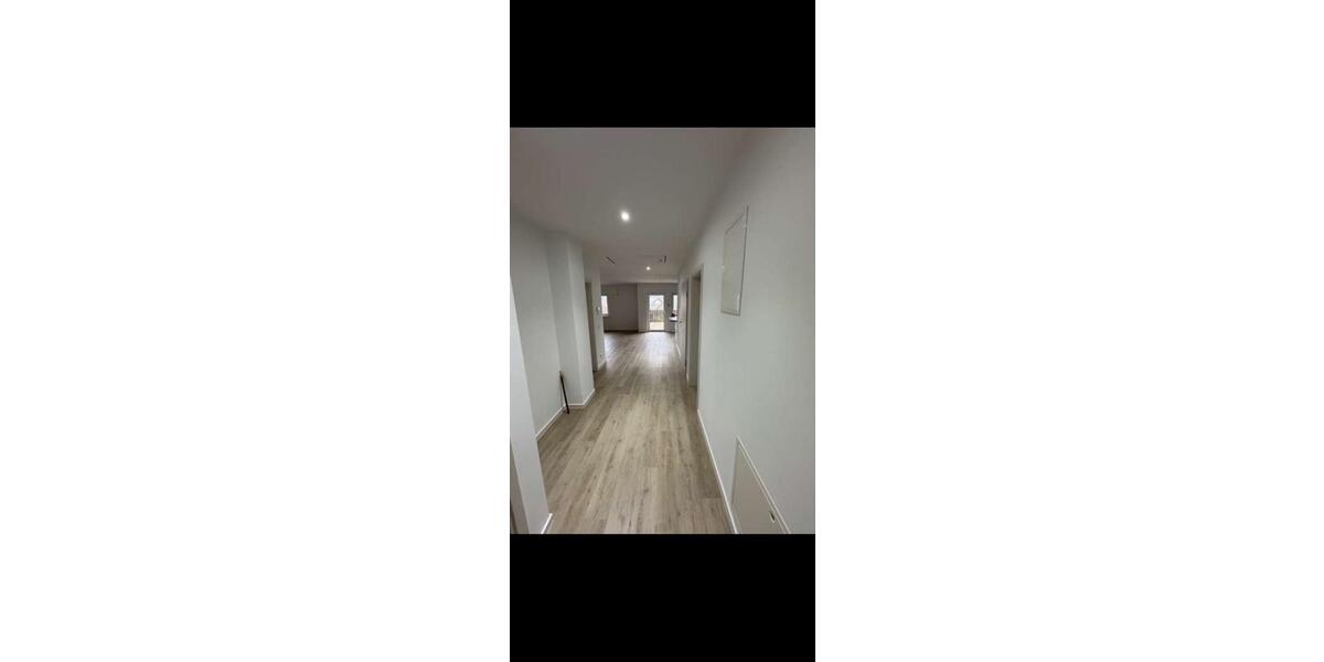 Dachgeschoßwohnung Mosbach - 4 Zimmer, 105 m&sup2;, 1.260&euro; | Angebot:25892342