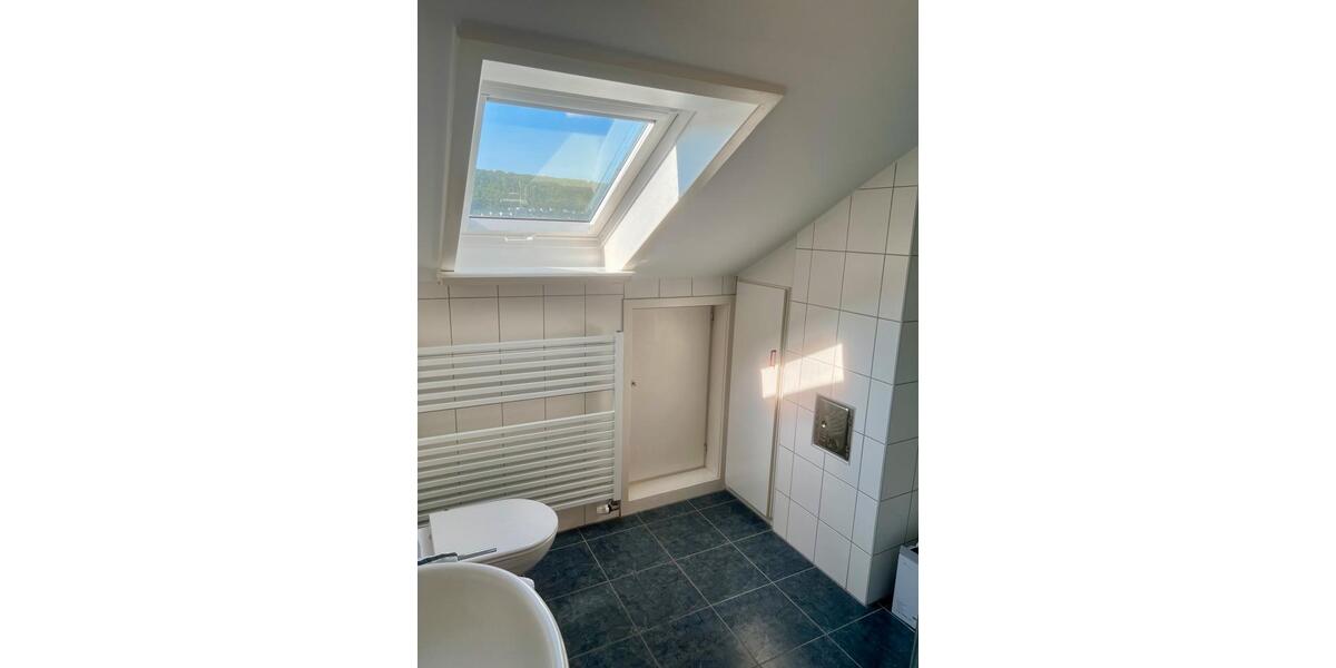 Dachgeschoßwohnung Niefern-Öschelbronn Öschelbronn - 3 Zimmer, 82 m&sup2;, 1.150&euro; | Angebot:26585722