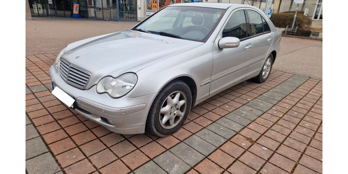 Mercedes-Benz C 180 148.650 km 4.000 &euro; Bietigheim-Bissingen 74321
