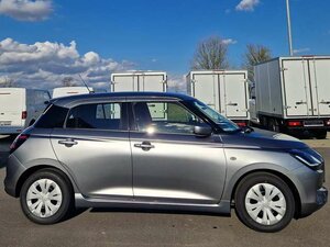 Suzuki Swift 1.2 Hybrid MT Club Klima Navi 4.826 km 17.990 &euro; Obrigheim-Asbach 74847