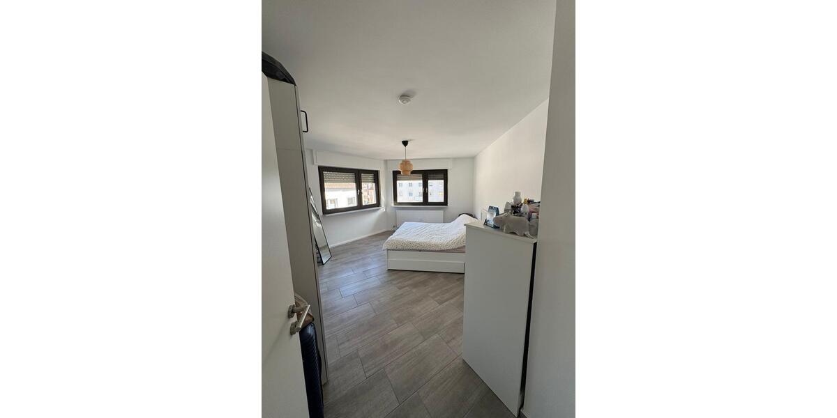 Etagenwohnung Bruchsal - 2 Zimmer, 66 m&sup2;, 900&euro; | Angebot:25282931